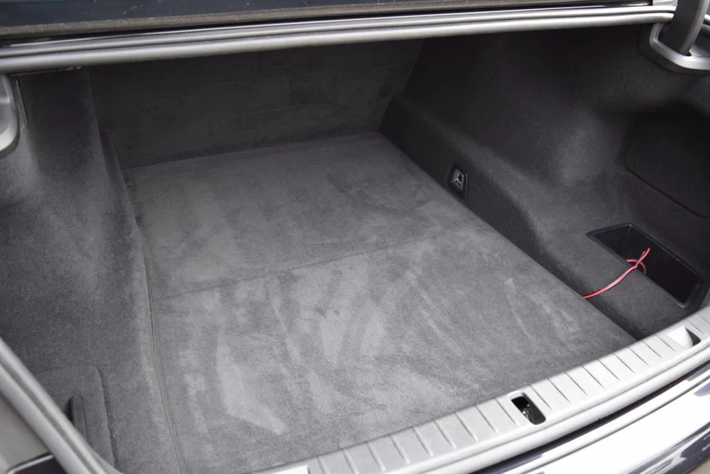 BMW M760Li photo 22