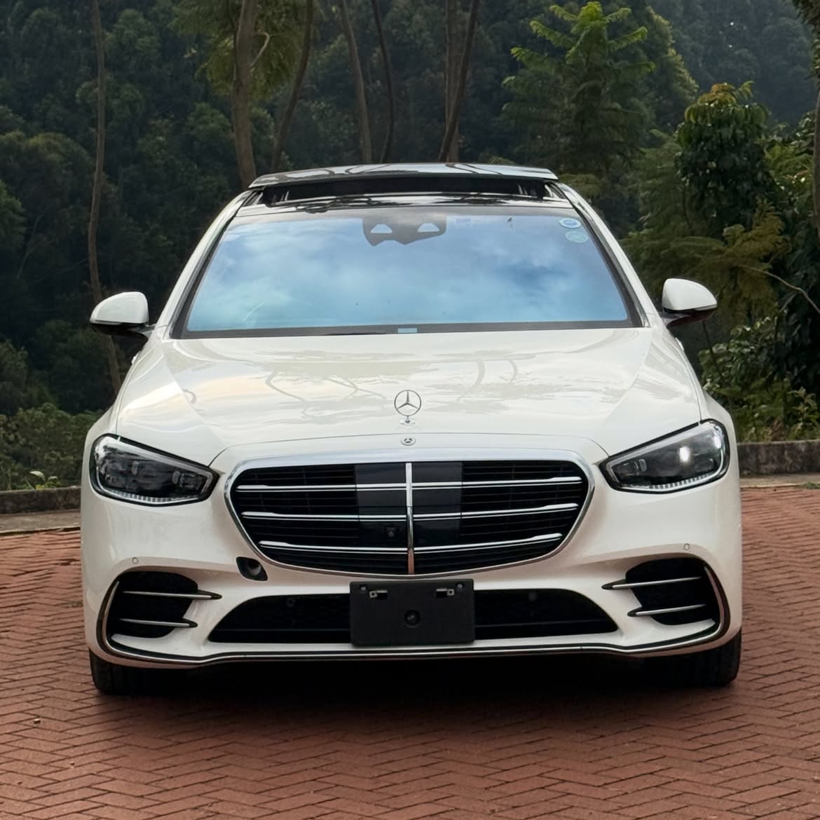 Mercedes-Benz S500 AMG Line 4MATIC photo 17