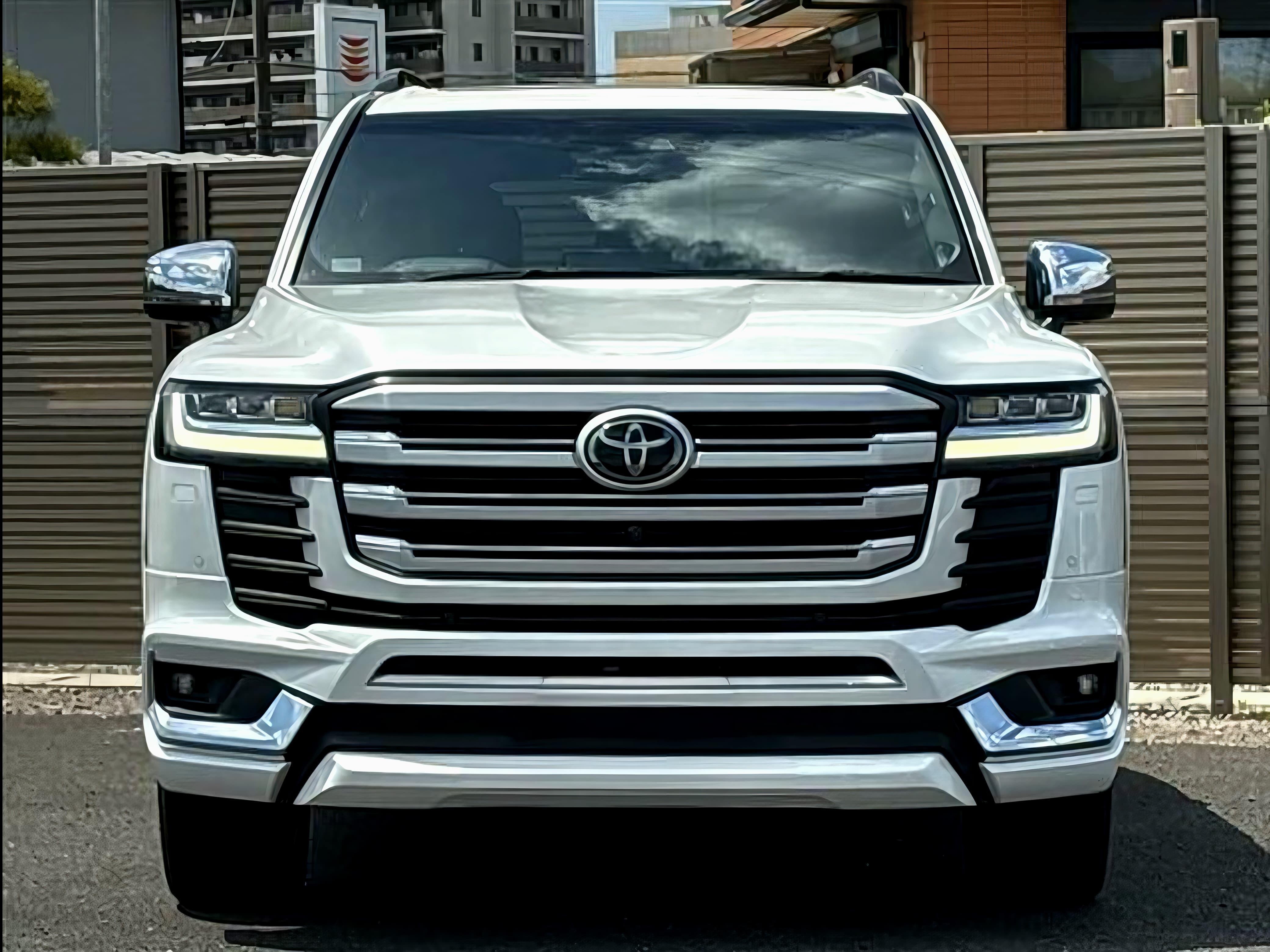 Toyota Landcruiser 300 Series photo 25