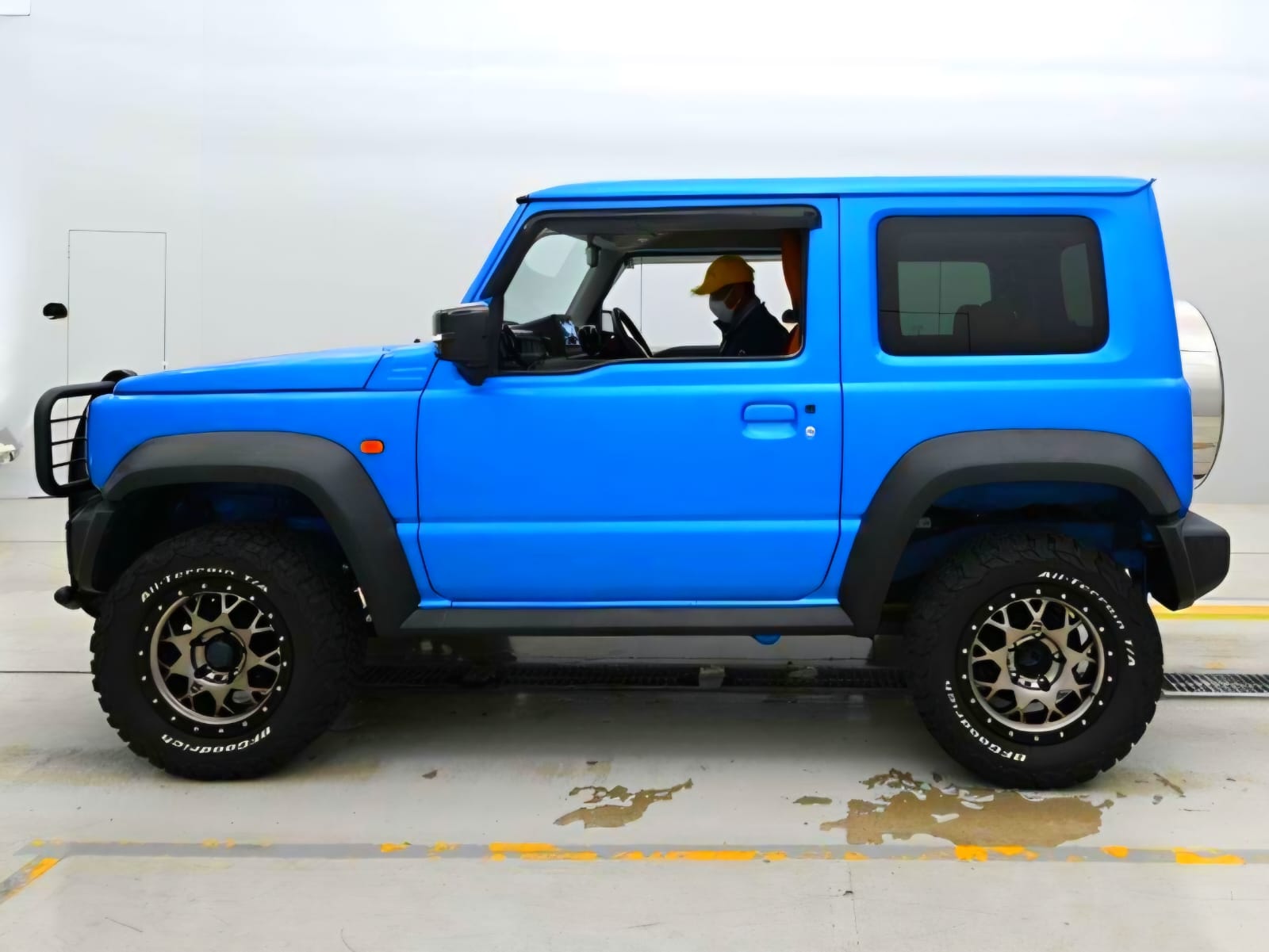 Suzuki Jimny Sierra photo 4