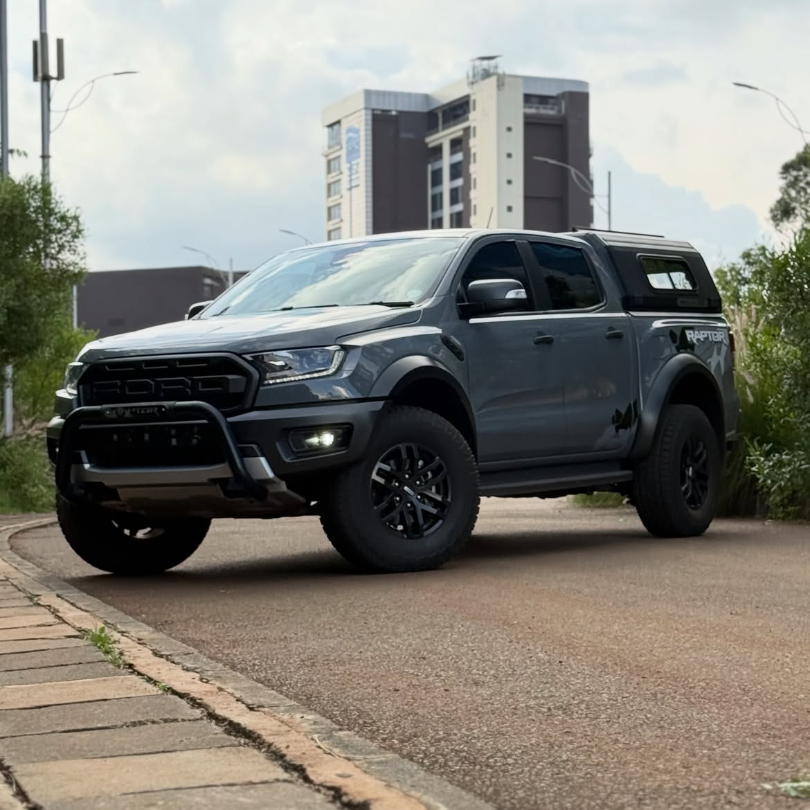 Ford Ranger Raptor photo 1