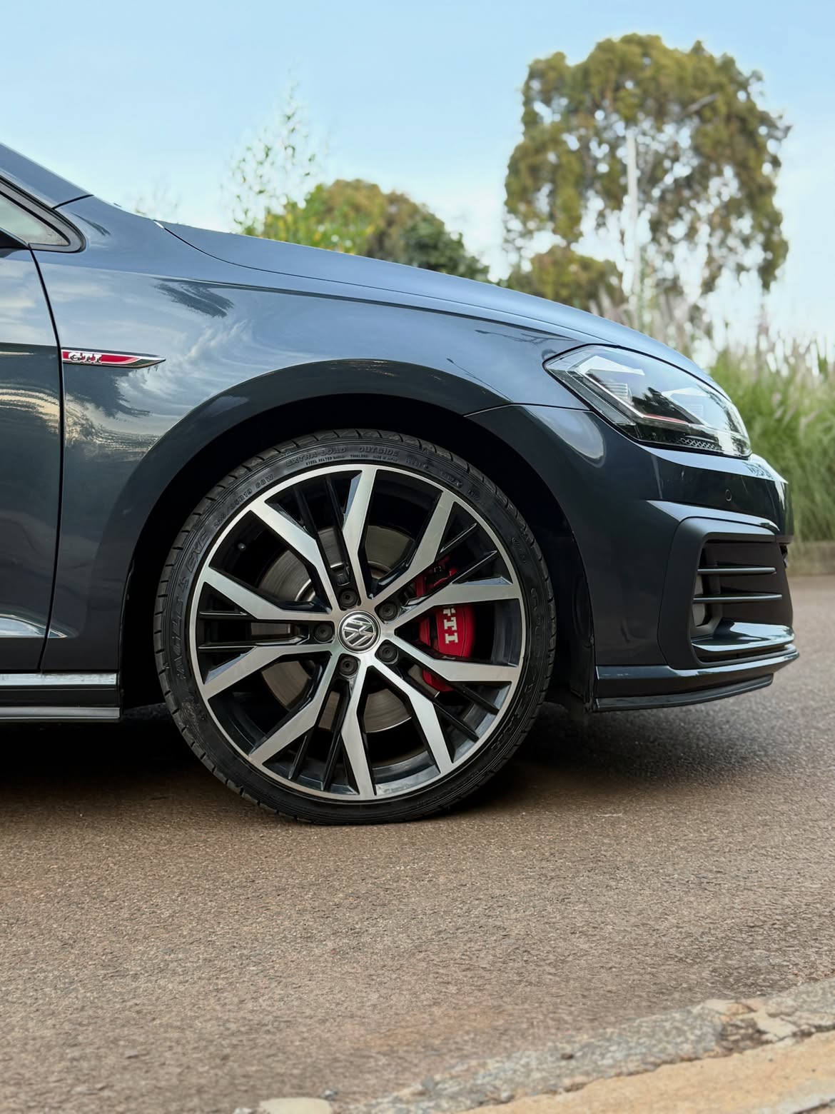 Volkswagen Golf GTI photo 7