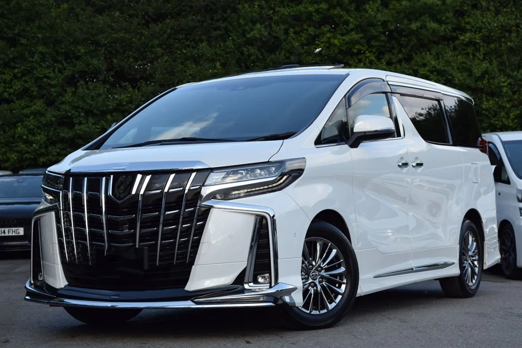 Toyota Alphard photo 11