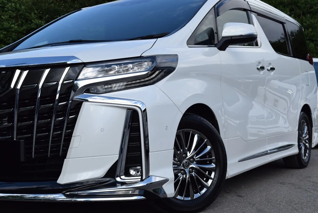 Toyota Alphard photo 26