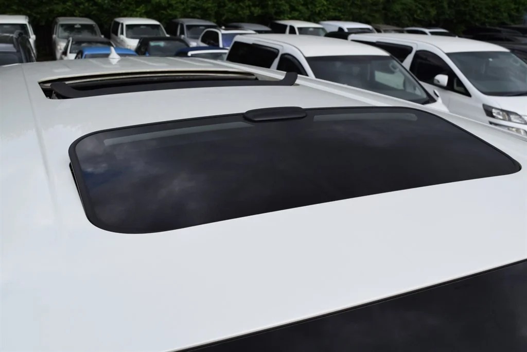 Toyota Alphard photo 42