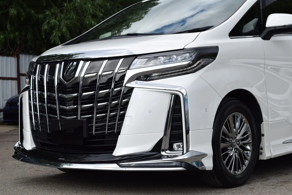 Toyota Alphard photo 16