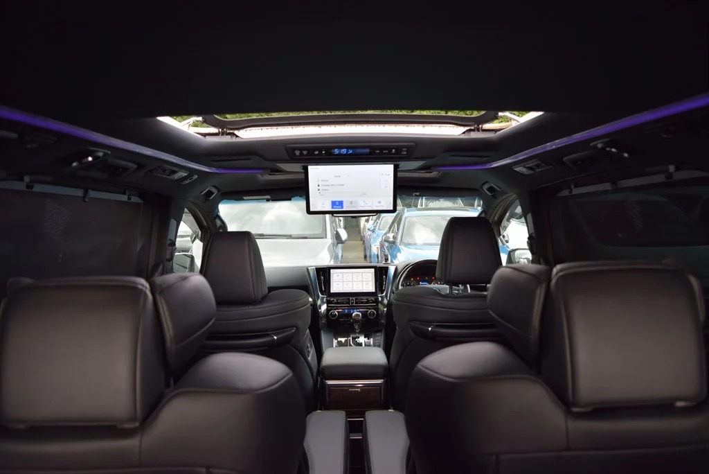 Toyota Alphard photo 58