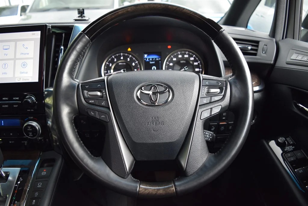 Toyota Alphard photo 74