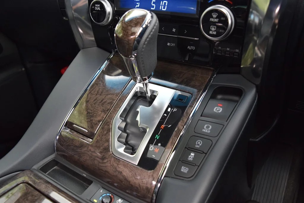 Toyota Alphard photo 75