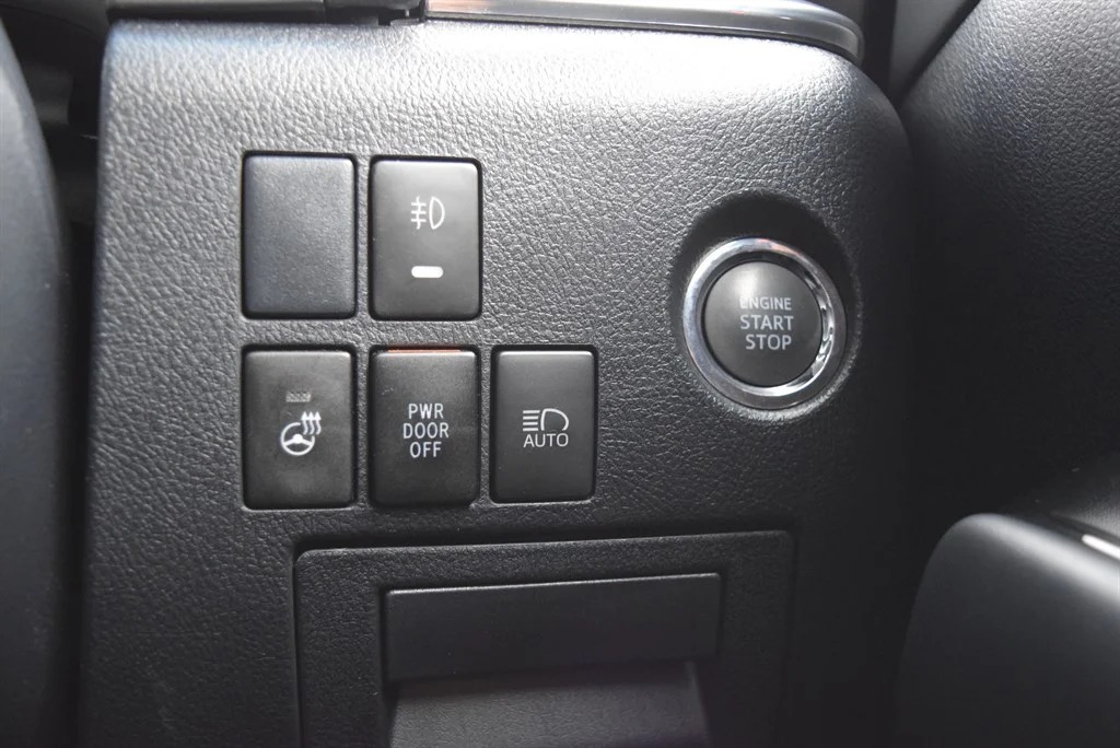 Toyota Alphard photo 83